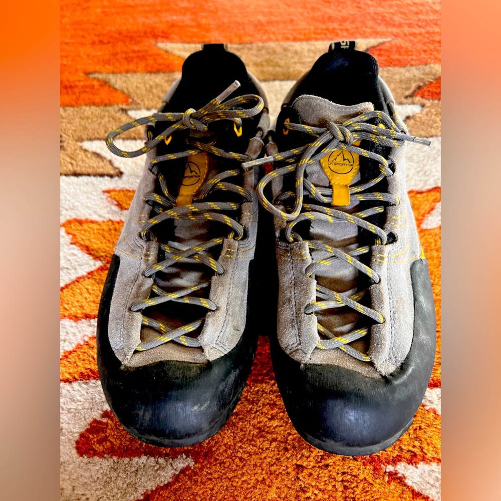 La Sportiva Approach shoes 10.5 (44.5)